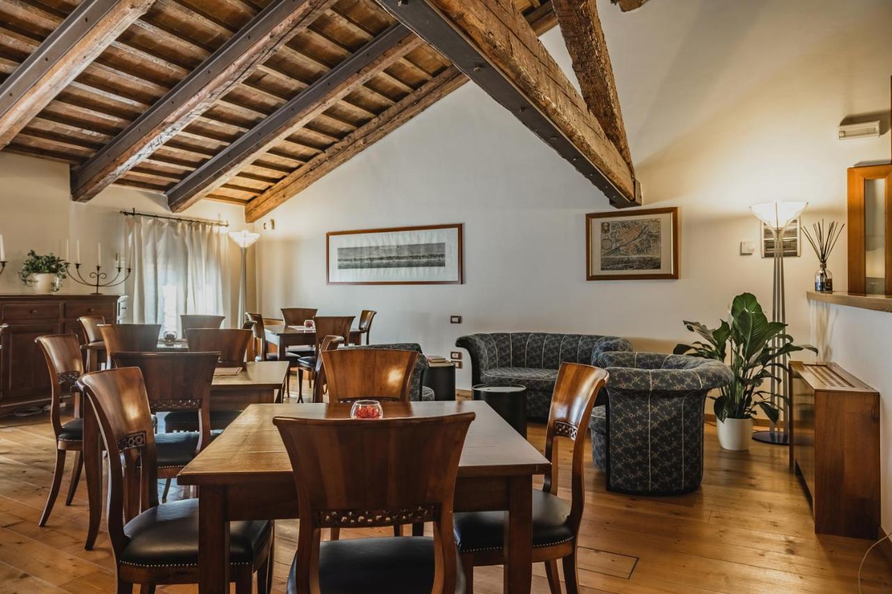 Le Camere Di Palazzo Bortolan Treviso Exterior foto